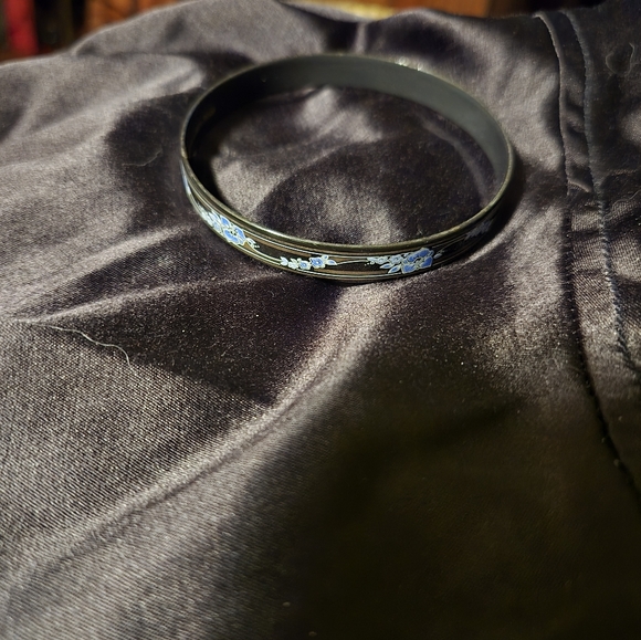 Michaela Frey Team Black Enamel With Blue Morning Glory's Signed Bangle - Picture 4 of 8